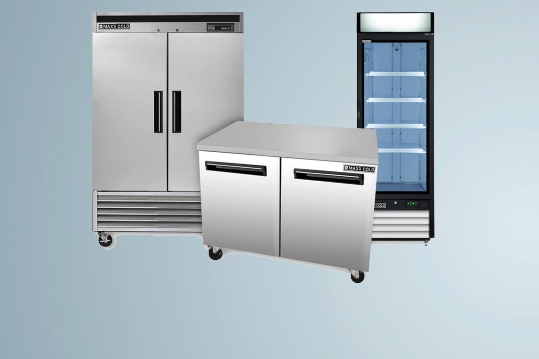 Máquinas de hielo, mesas de preparación y refrigeración comercia